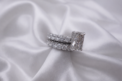Radiant Cut Lab- Diamond Bridal Set: The Ultimate Sparkle (3.02 Carat)