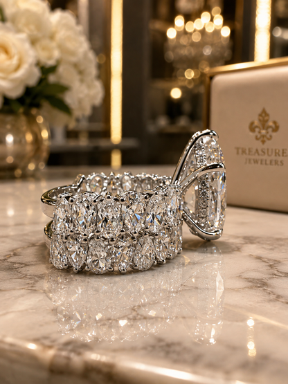The Arabella ✨ 12.00 Carat Pear Shaped Lab Diamond Wedding Set 😍