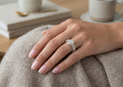 Nature-Inspired Grandeur: 4.25ctw Oval Lab Diamond Ring
